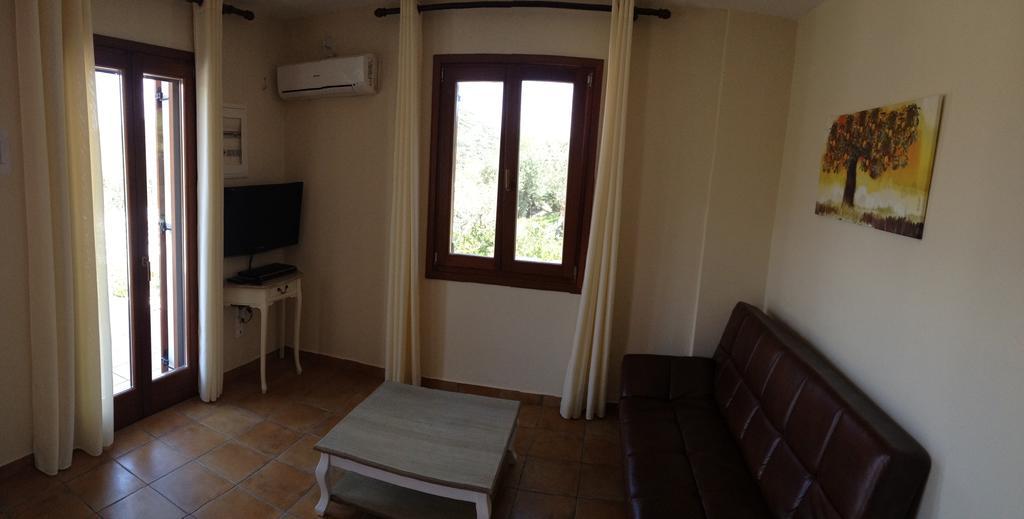 Tesoro Of Ithaca Apartment Stavros  Exterior photo